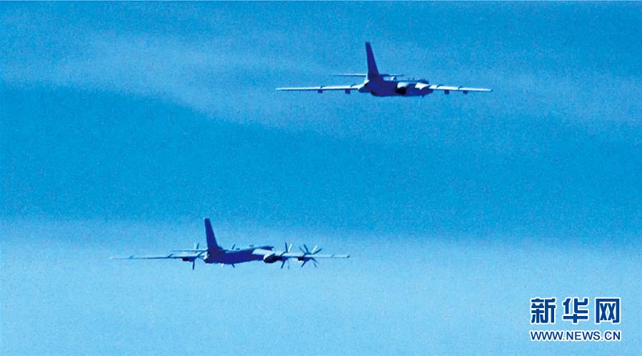 (新華全媒頭條·人民空軍70年·圖文互動(dòng))(9)陽(yáng)光照耀奮飛的航程——黨中央、中央軍委和習(xí)主席關(guān)心人民空軍建設(shè)發(fā)展紀(jì)實(shí)