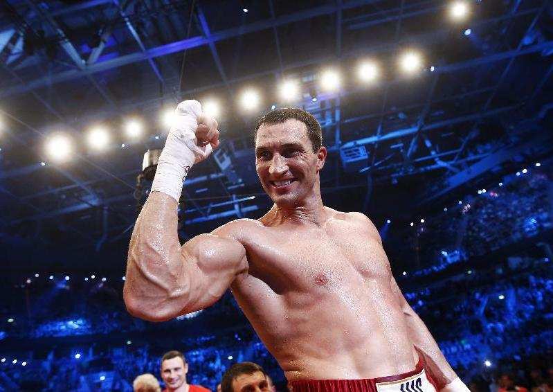 一周體育最酷時刻：&ldquo;事故現場&rdquo;&ldquo;皇帝稱臣&rdquo;