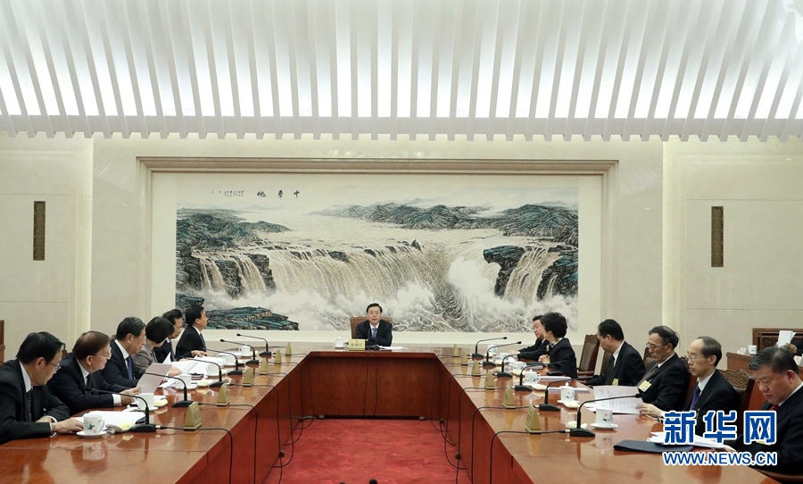 2月23日，十二屆全國人大常委會第一百一十三次委員長會議在北京人民大會堂舉行，張德江委員長主持。 新華社記者 劉衛兵 攝