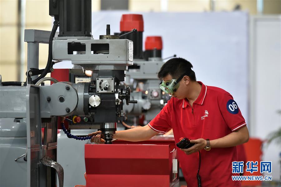 （新華全媒頭條·圖文互動）（4）上下合力，聚力破障，開辟“大國工匠”建設新格局