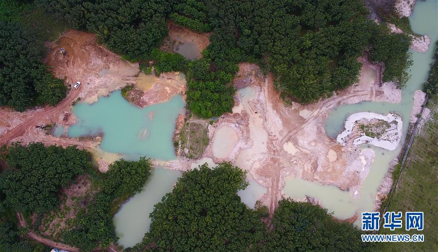 (新華視點(diǎn)·圖文互動)(1)小作坊“游擊”盜采、查處窩點(diǎn)“死灰復(fù)燃”,海南非法采砂緣何難止?