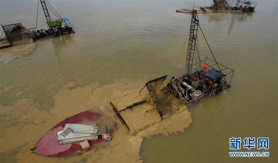 (新華視點(diǎn)·圖文互動)(2)小作坊“游擊”盜采、查處窩點(diǎn)“死灰復(fù)燃”,海南非法采砂緣何難止?