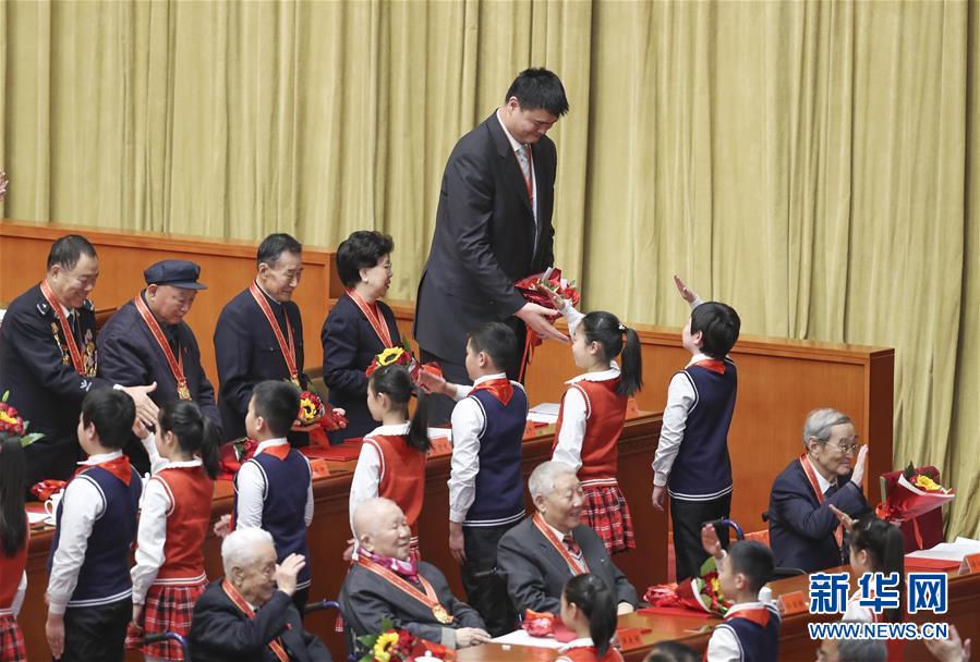 （改革先鋒風采·圖文互動）（3）“希望最大的成功還沒有到來”——記“體育領域交流開放的優秀代表”姚明