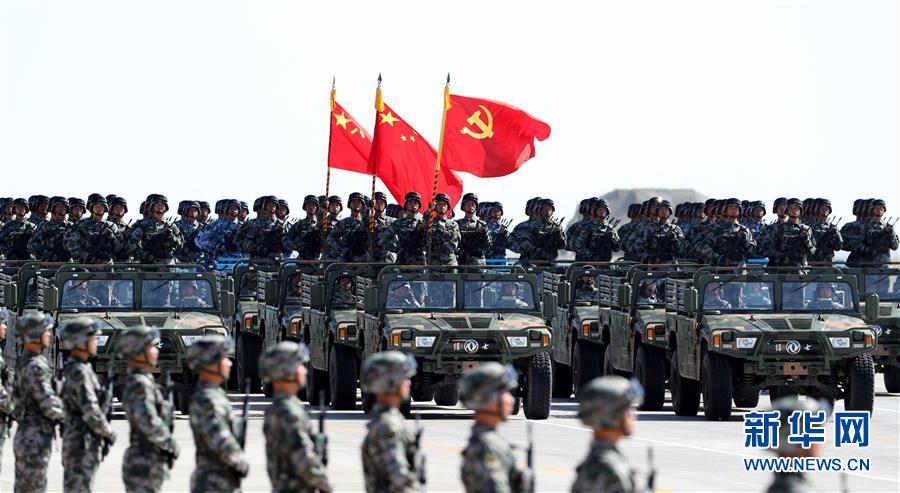 （新華全媒頭條·強軍思想引領新征程·圖文互動）（8）那一刻，我們光榮接受檢閱