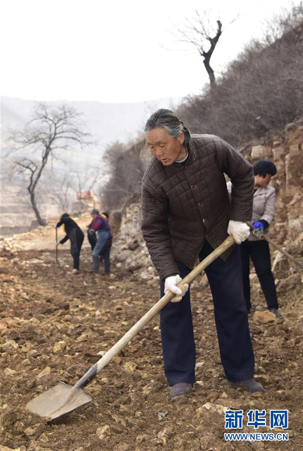 (在習近平新時代中國特色社會主義思想指引下——新時代新作為新篇章·圖文互動)(1)“困難面前有我們”——太行山革命老區一個小山村的蝶變
