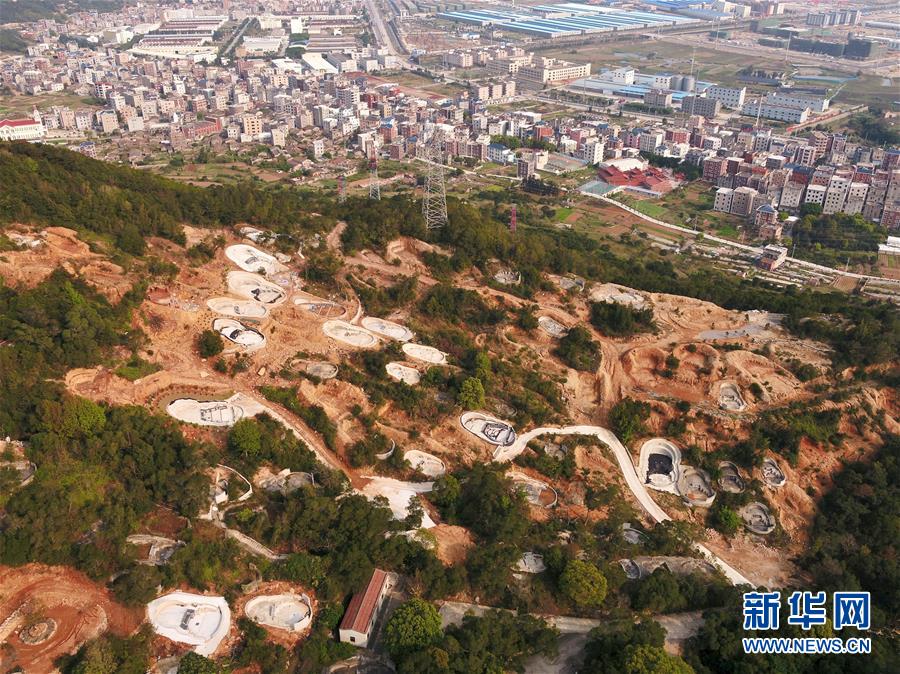 (新華視點(diǎn)·圖文互動(dòng))(6)福州沿海:密林深處、水庫旁邊,大片豪華活人墓偷偷建造……