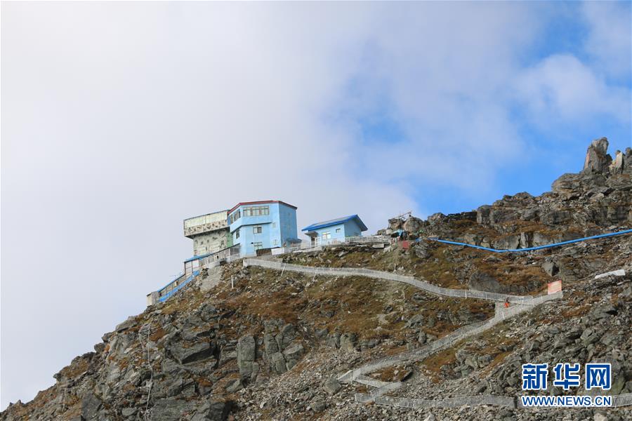 (壯麗70年·奮斗新時代·圖文互動)(4)書寫在云端上的忠誠——卓拉哨所官兵衛(wèi)國戍邊記事