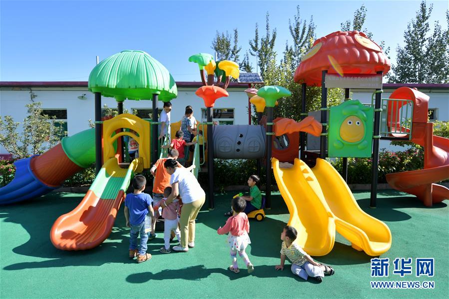 （在習(xí)近平新時代中國特色社會主義思想指引下——新時代新作為新篇章·總書記關(guān)心的百姓身邊事·圖文互動）（2）特別的愛，給特別的你——特殊教育的別樣風(fēng)景