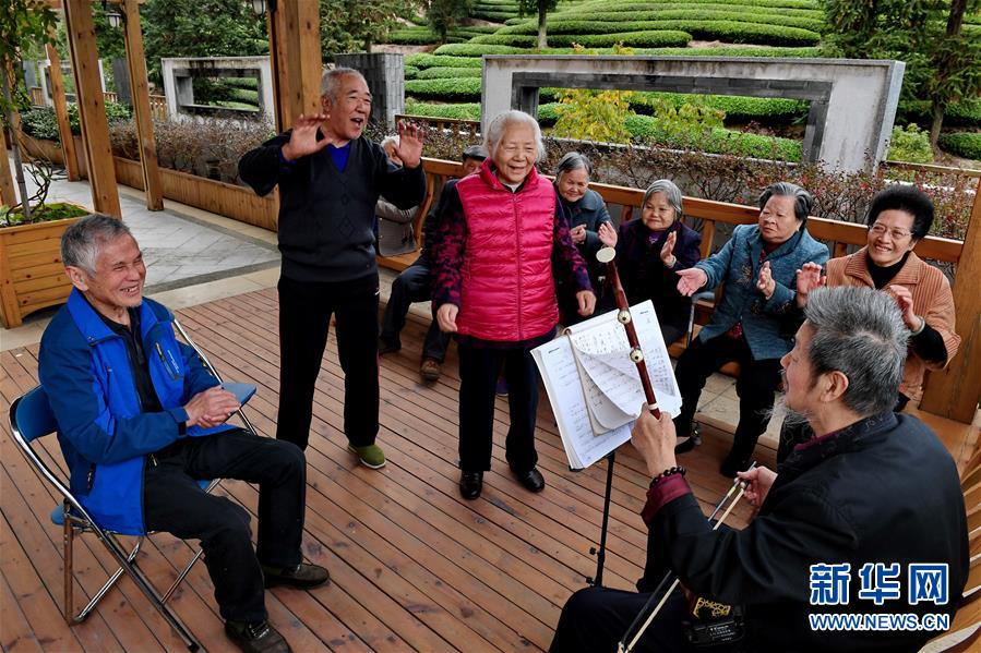 （新華全媒頭條·圖文互動）（9）從大國之治邁向強國之治——新中國70年社會治理現代化巡禮