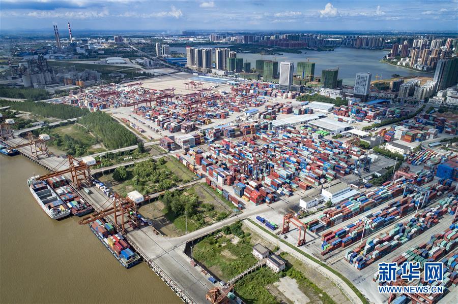 (新華全媒頭條·圖文互動(dòng))(16)中國(guó)道路越走越寬廣——社會(huì)主義中國(guó)實(shí)踐啟示錄