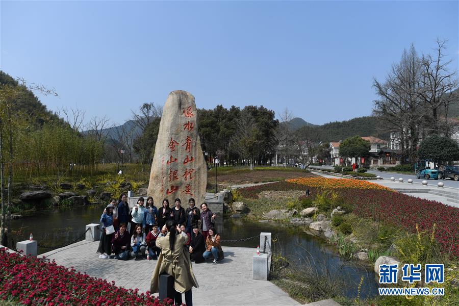 (新華全媒頭條·圖文互動)(1)人間正道是滄桑——獻給中華人民共和國70周年華誕