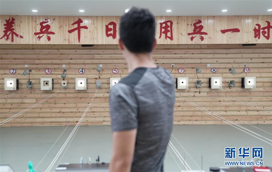 (軍運(yùn)會·圖文互動)(15)斗志昂揚(yáng)創(chuàng)佳績 壯懷激烈展雄風(fēng)——八一空軍五項(xiàng)隊成長記(配本社同題文字稿)