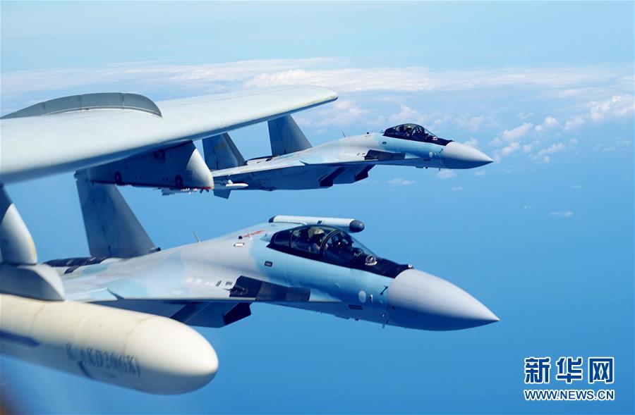 (人民空軍70年·圖文互動)(3)我愛祖國的藍天——空軍強軍主題紀念封8張“同框照”背后的故事