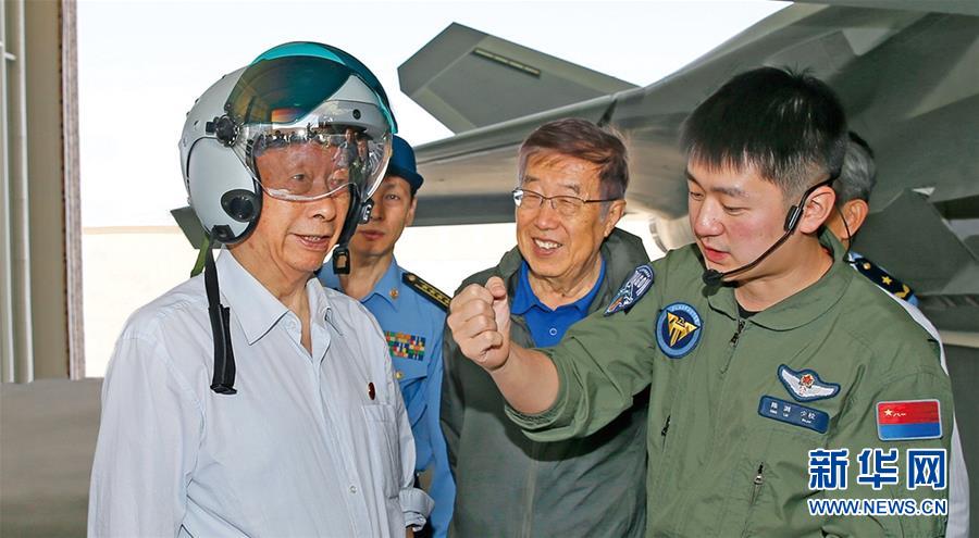 (人民空軍70年·圖文互動)(4)我愛祖國的藍天——空軍強軍主題紀念封8張“同框照”背后的故事