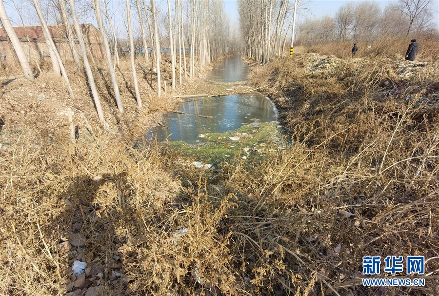 (新華調(diào)查·國務(wù)院農(nóng)村人居環(huán)境大檢查·圖文互動)(1)農(nóng)村生活污水何處去?——農(nóng)村污水治理“梗阻”現(xiàn)象調(diào)查