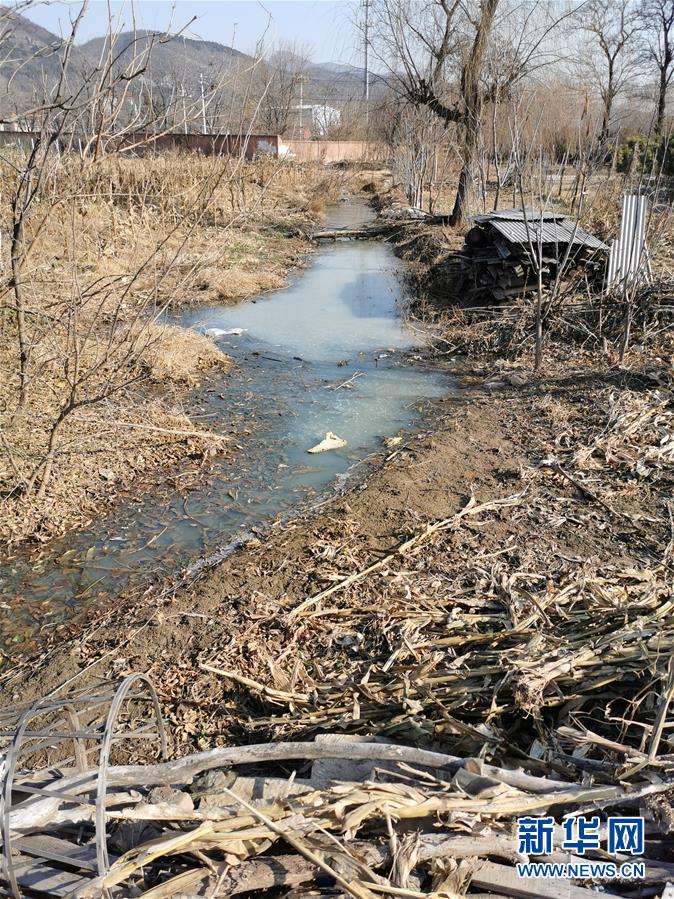 (新華調(diào)查·國務(wù)院農(nóng)村人居環(huán)境大檢查·圖文互動)(2)農(nóng)村生活污水何處去?——農(nóng)村污水治理“梗阻”現(xiàn)象調(diào)查