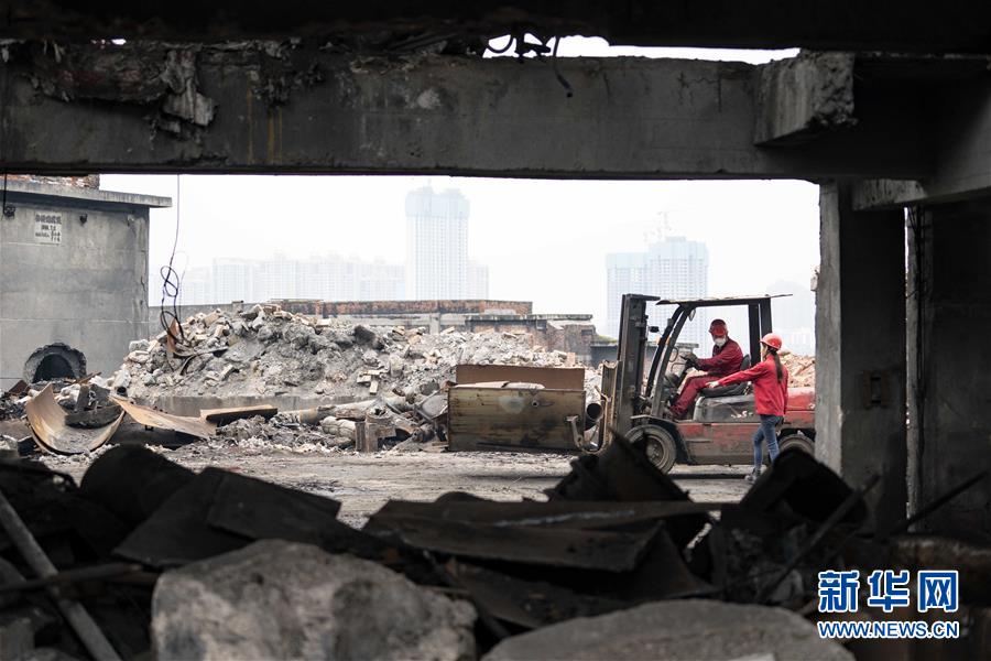 (新華全媒頭條·圖文互動(dòng))(7)深入推進(jìn)大保護(hù) 打造引領(lǐng)高質(zhì)量發(fā)展生力軍——推動(dòng)長(zhǎng)江經(jīng)濟(jì)帶發(fā)展座談會(huì)召開四年間