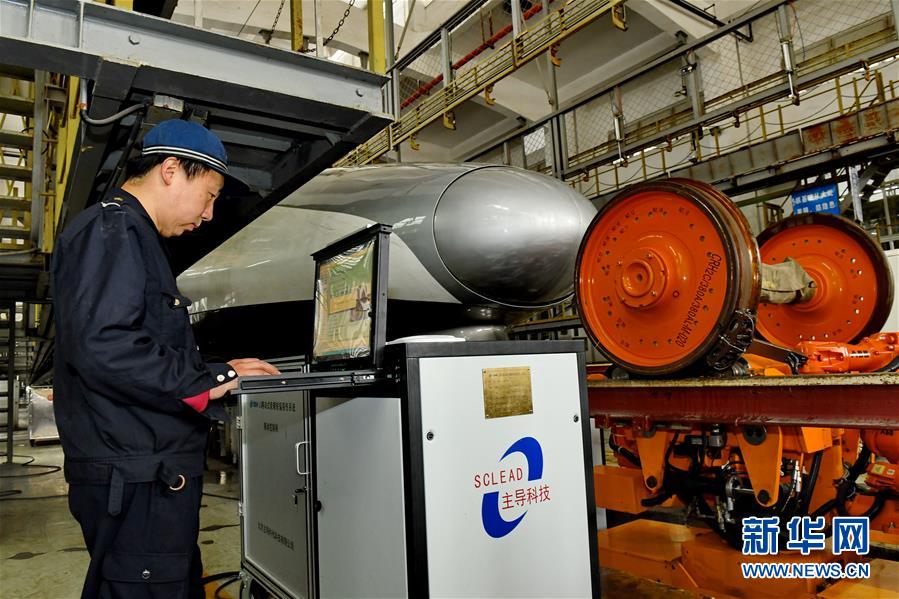 (新春走基層)(5)福建鐵路部門(mén):保安全 迎春運(yùn)