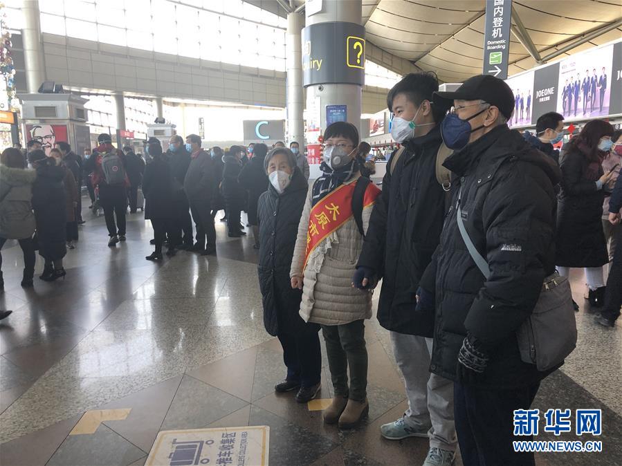 (熱點鮮報·圖文互動)(4)三代人的約定:父母送我援湖北,我給孩子樹榜樣