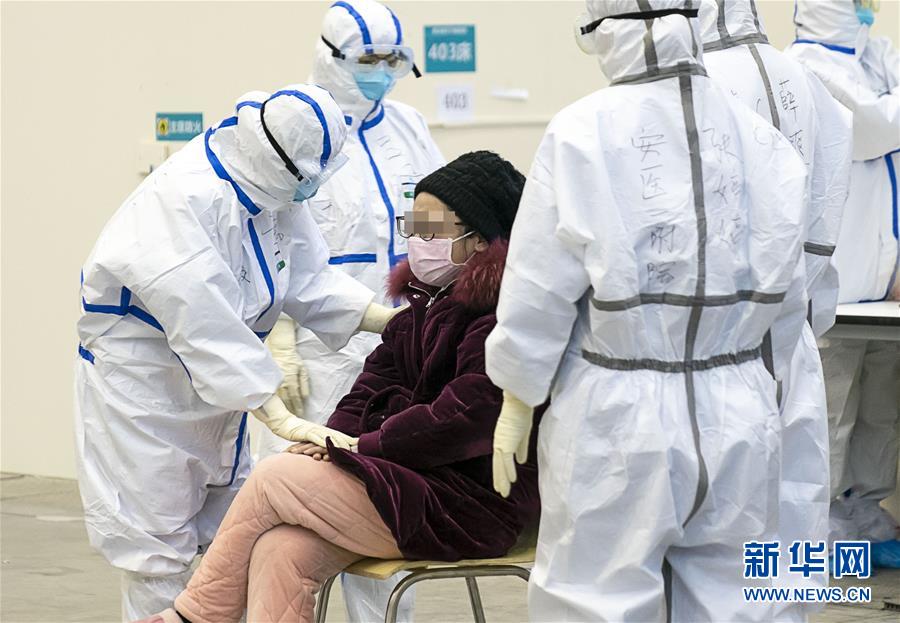 (新華全媒頭條·圖文互動)(3)火線上的中流砥柱——獻給奮戰在抗疫一線的醫務工作者