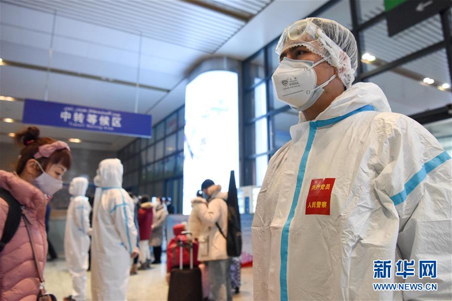 (新華全媒頭條·圖文互動)(8)滄海橫流顯本色 戰“疫”一線黨旗紅——全國各領域基層黨組織和廣大黨員奮力打好疫情防控阻擊戰(1)