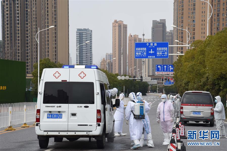 (聚焦疫情防控·圖文互動)(10)軍隊新近承擔(dān)救治任務(wù)的兩所醫(yī)院全部投入使用 參照火神山醫(yī)院模式運行