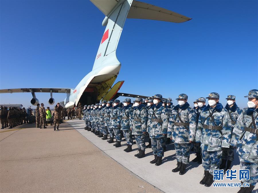 （一線抗疫群英譜·圖文互動(dòng)）（3）起飛，在人民最需要的時(shí)刻——中部戰(zhàn)區(qū)空軍航空兵某團(tuán)支援湖北抗“疫”空運(yùn)記事
