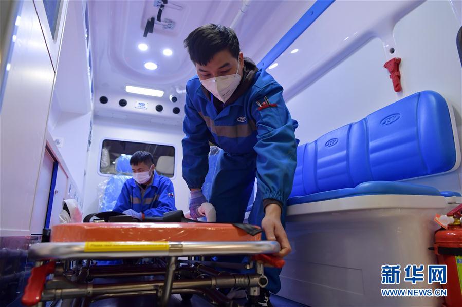 （在習(xí)近平新時(shí)代中國(guó)特色社會(huì)主義思想指引下——新時(shí)代新作為新篇章·習(xí)近平總書(shū)記關(guān)切事·圖文互動(dòng)）（8）不放松！——各地努力抓緊抓實(shí)抓細(xì)疫情防控