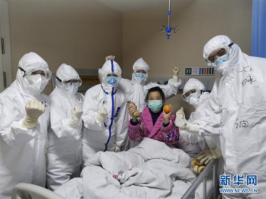 （在習(xí)近平新時(shí)代中國(guó)特色社會(huì)主義思想指引下——新時(shí)代新作為新篇章·習(xí)近平總書(shū)記關(guān)切事·圖文互動(dòng)）（10）不放松！——各地努力抓緊抓實(shí)抓細(xì)疫情防控