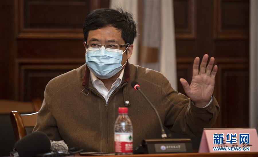 (聚焦疫情防控·圖文互動)(5)急防控所急,沖鋒勇向前——華中科技大學(xué)以科研攻關(guān)推動疫情防控救治觀察