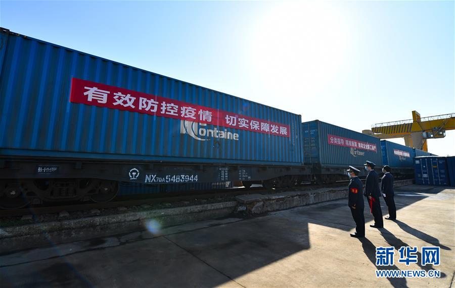 （抓好經濟發展　應對復雜局面·圖文互動）（2）“我們的訂單正回流”——江西外貿企業復工復產見聞