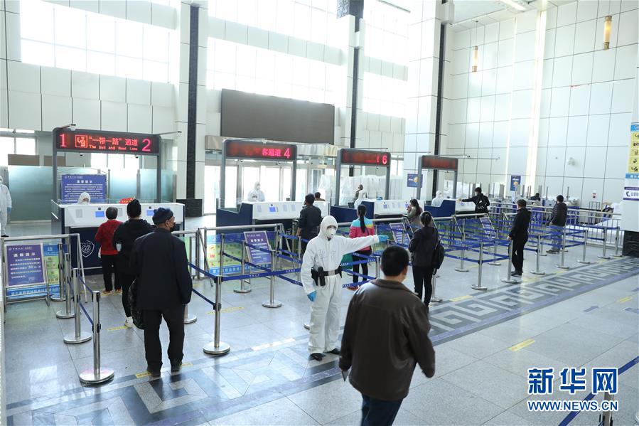 (聚焦疫情防控·圖文互動)(2)中哈霍爾果斯國際邊境合作中心中方區(qū)域恢復(fù)運(yùn)營