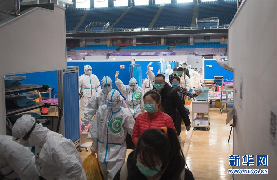 (新華全媒頭條·圖文互動)(7)生命至上——聚焦新冠肺炎患者救治攻堅