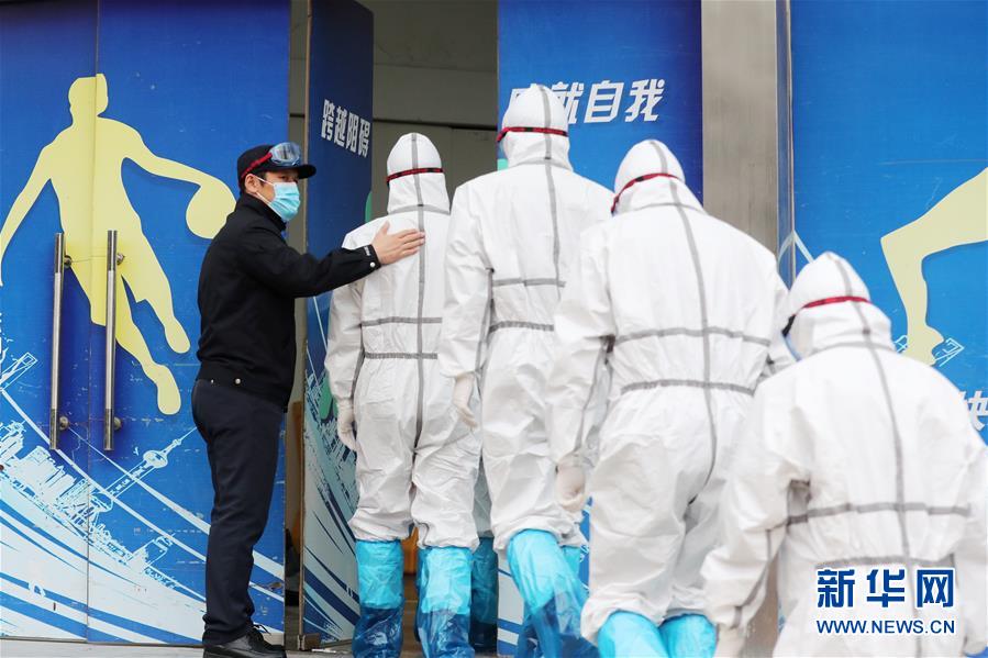 (習近平致敬的戰“疫”英雄·公安干警篇·圖文互動)(2)他們,抗疫一線鑄警魂