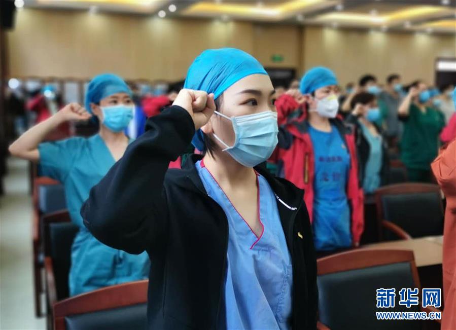 (圖文互動)(1)長大,只是一瞬間的事——天津“90后”護士的武漢戰“疫”記憶