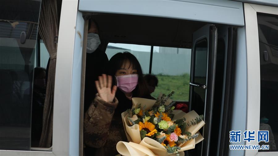 (新華全媒頭條·習(xí)近平致敬的戰(zhàn)“疫”英雄·武漢人民篇·圖文互動)(3)壯哉,大武漢——獻給英雄的武漢人民