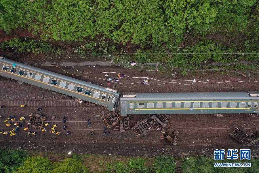 （圖文互動）（1）列車為何沒能及時停?。?mdash;—京廣線T179次列車脫軌事件追蹤