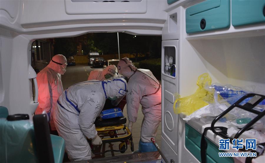 (聚焦疫情防控·圖文互動)(8)急救車輪上的45天
