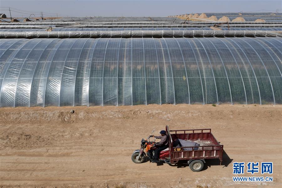 (新華全媒頭條·圖文互動)(14)春天里的5個“戰貧”瞬間——習近平總書記關于脫貧攻堅決策部署指引攻克最后的深貧堡壘