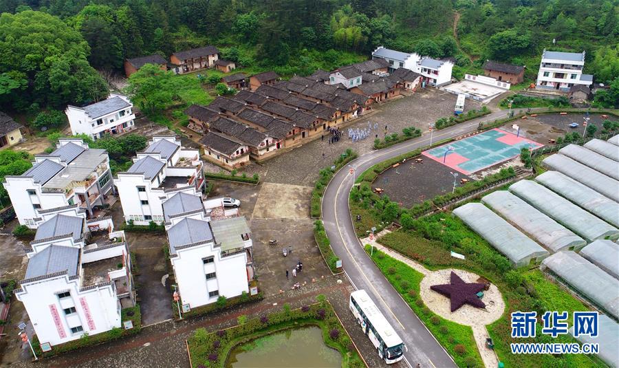 (新華全媒頭條·圖文互動)(8)歷史坐標見證初心使命——寫在江西革命老區貧困縣全部摘帽之際