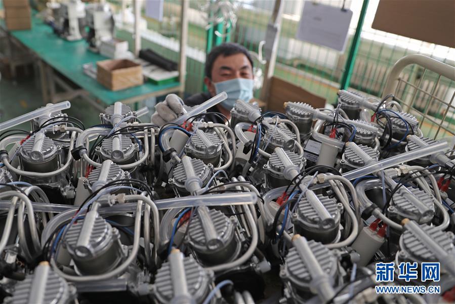 (聚焦疫情防控·圖文互動)(10)團結起來!我們萬眾一心!——中國抗疫人民力量的生動實踐