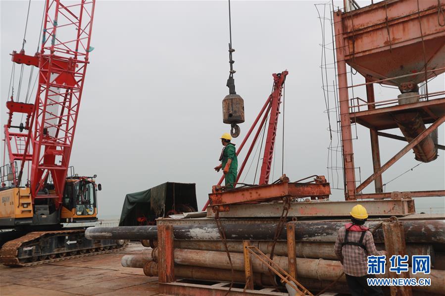 (圖文互動)(9)伶仃洋上超級工程建設者的一天