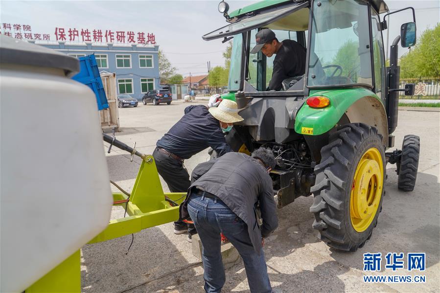 (在習近平新時代中國特色社會主義思想指引下——新時代新作為新篇章·習近平總書記關切事·圖文互動)(10)讓每一寸耕地都成為豐收的沃土——我國加強耕地保護推進“藏糧于地”