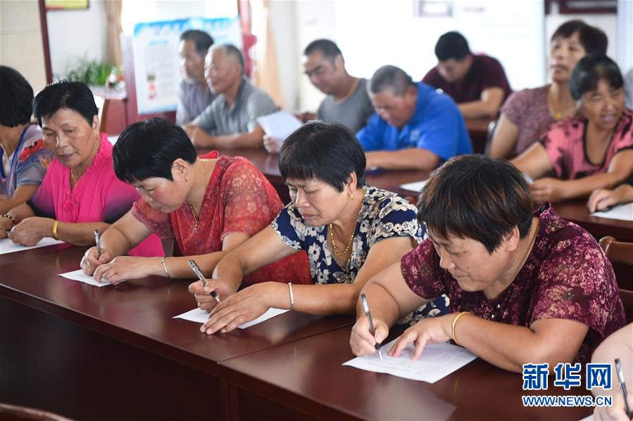 (新時代文明實踐·圖文互動)(9)文明春風入萬家——新時代文明實踐中心助推黨的創新理論在基層落地生根