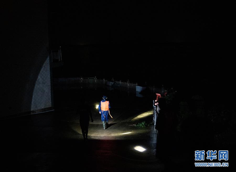 (防汛抗洪·圖文互動)(6)聞“汛”而動戰(zhàn)鄱湖