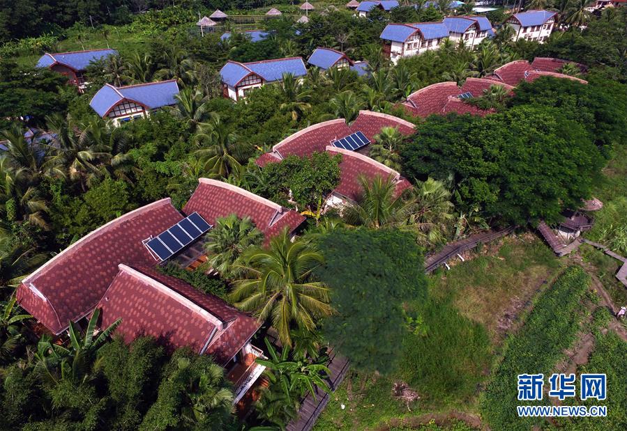 (新華全媒頭條·走向我們的小康生活·圖文互動)(2)留住鄉愁留住美——千村競秀綴瓊州