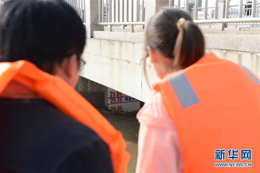 (圖文互動)(2)開閘前后——王家壩24小時