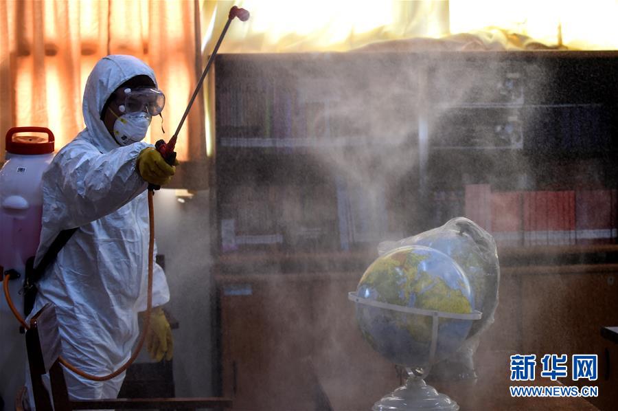 (國際·圖文互動(dòng))(12)特稿:穿越寒暑 無問西東——寫在新冠疫情構(gòu)成“國際關(guān)注的突發(fā)公共衛(wèi)生事件”半年之際