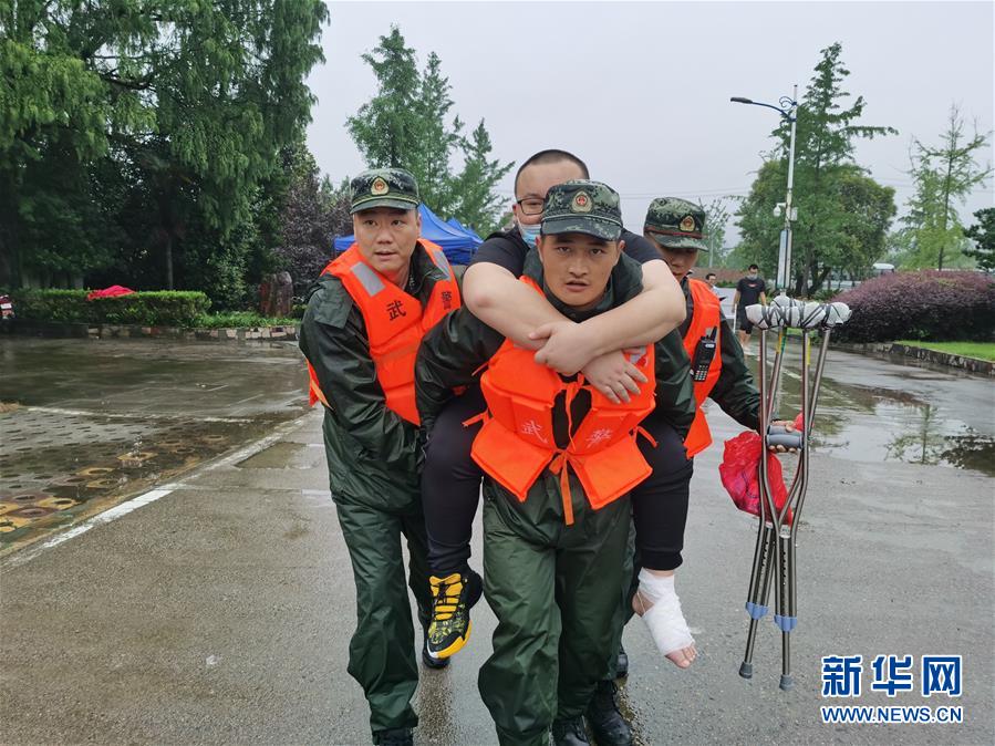 (防汛抗洪·圖文互動)(5)哪里有需要就戰斗在哪里——武警安徽總隊黃山支隊抗洪搶險記事