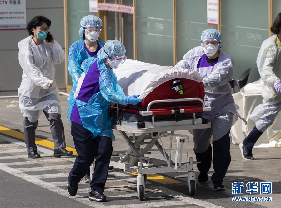 (新華全媒頭條·圖文互動)(5)世界抗疫之戰的啟示——寫在2020年全球新冠確診病例達2020萬之際